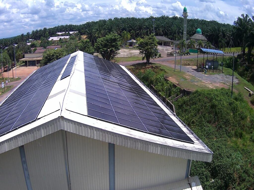 Pemasangan Sistem Solar PV 1