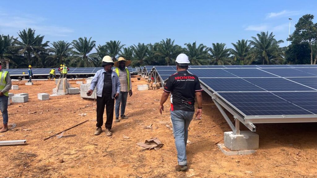 Pemasangan Sistem Solar PV 3