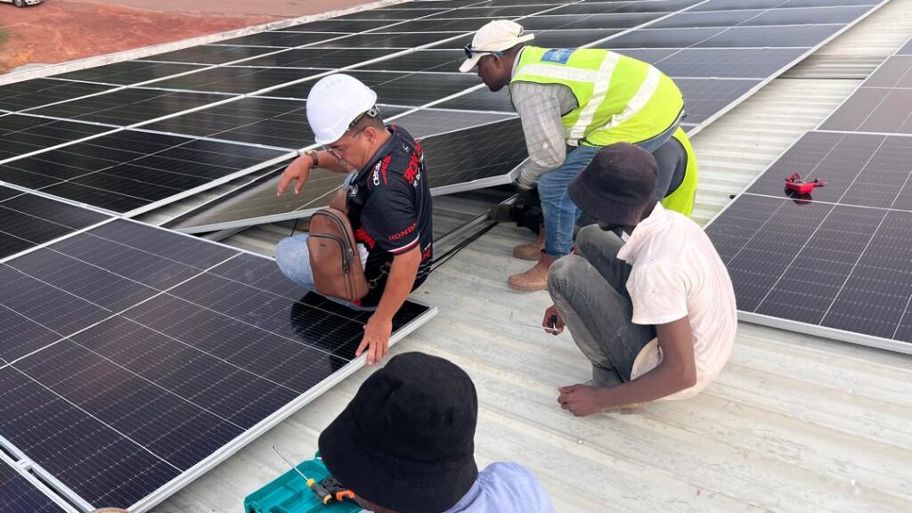Pemasangan Sistem Solar PV 6 1